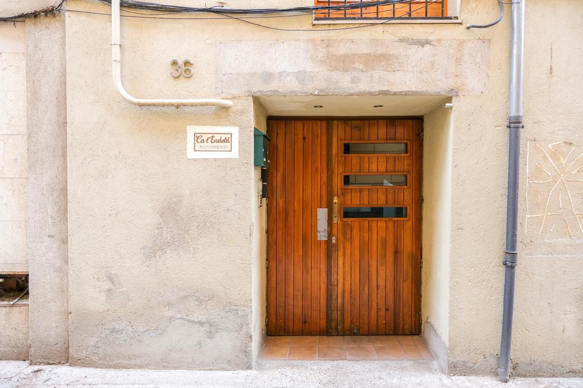 Ca Leudald 1 Descubre Besalu En Familia Διαμέρισμα Εξωτερικό φωτογραφία